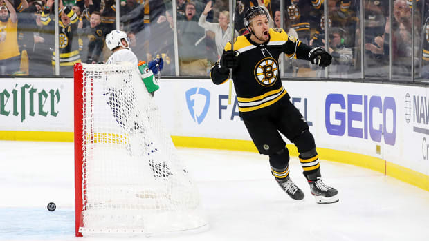 bruins_maple_leafs_bad_beat.jpg